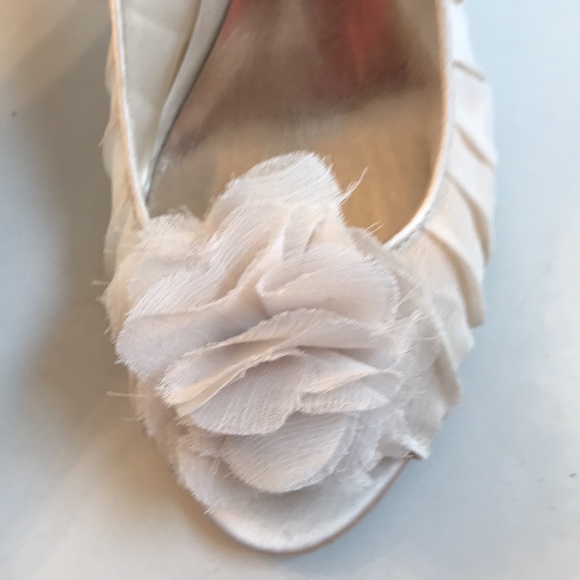 Beautiful Alfani Wedding Shoes - Picture 2 of 13
